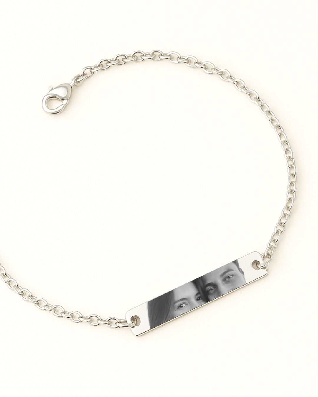 Olhar em Gravação Realista - Pulseira Placa 30mm