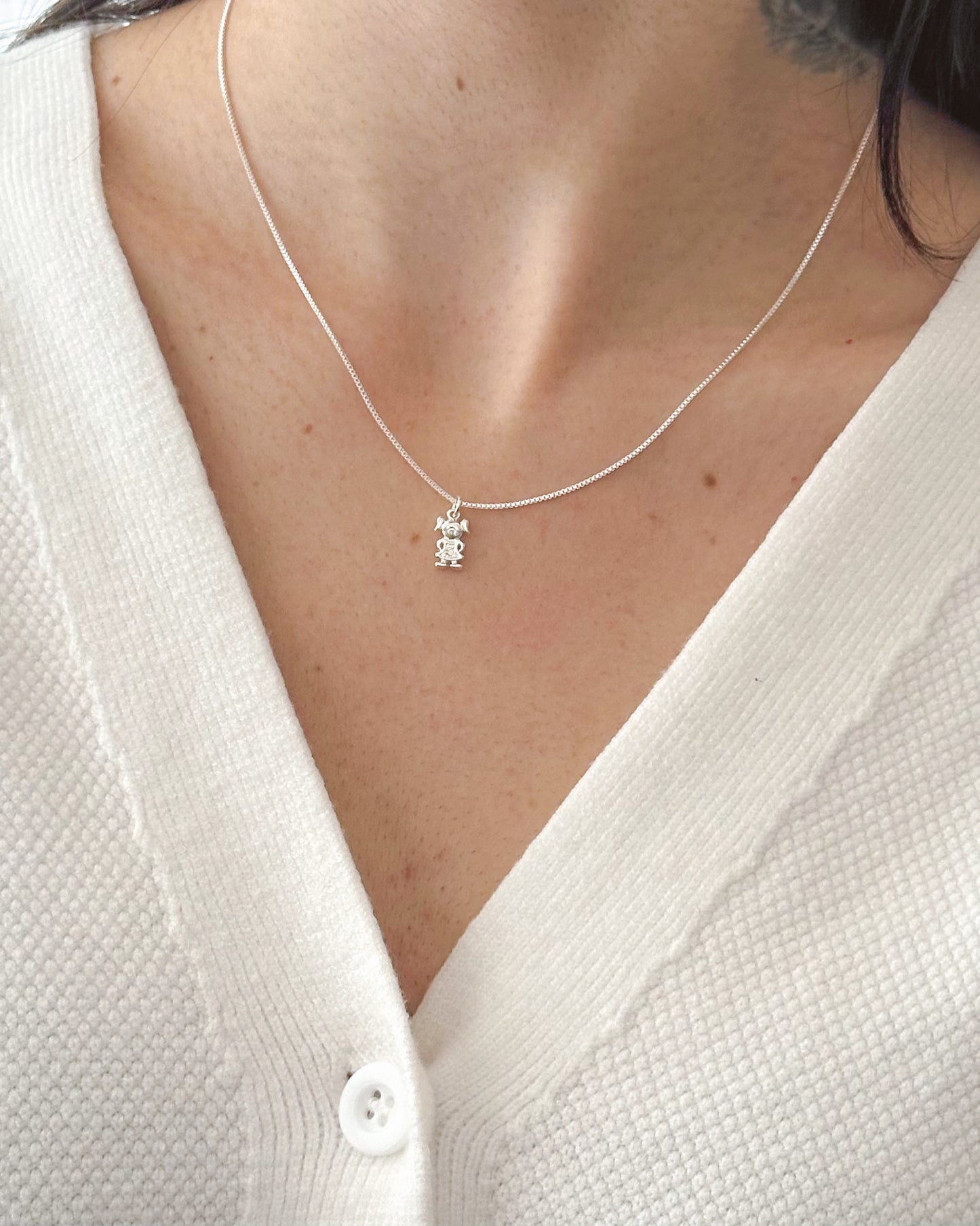 Colar Menina em Prata Semijoia Minimalista