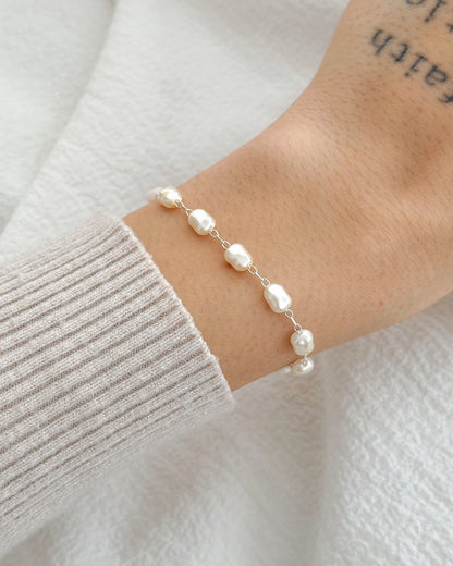 Pulseira Pérolas em Prata Semijoia Minimalista
