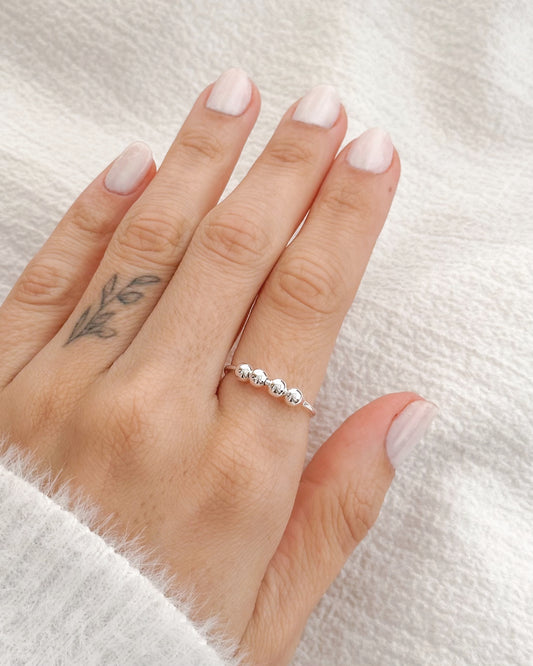 Anel Esferas em Prata Semijoia Minimalista