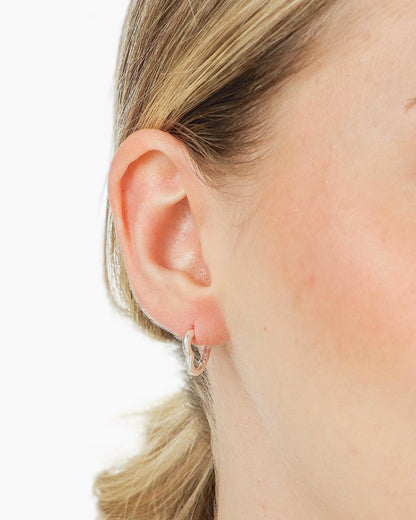 Brinco Argola Coração em Prata Semijoia Moderna