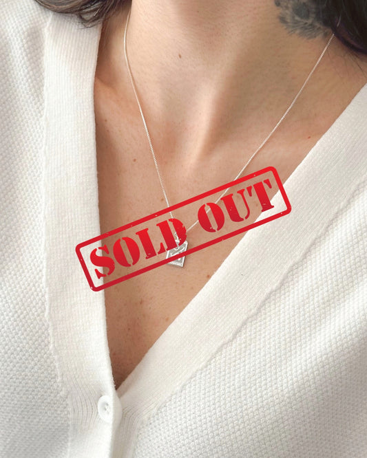 Colar Passaporte em Prata Semijoia Minimalista