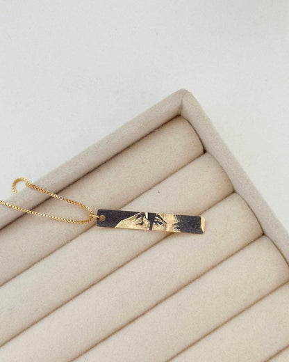 Colar Olhar Vertical