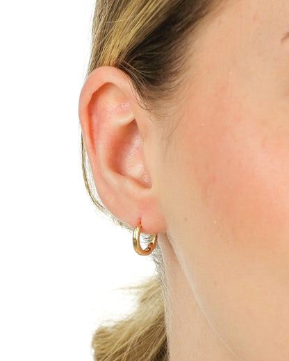 Brinco Argola Clássica em Ouro Semijoia Minimalista Básica