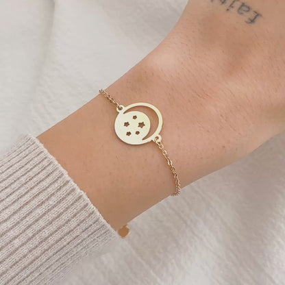 Pulseira Lua & Estrelas em Ouro Semijoia Minimalista Delicada