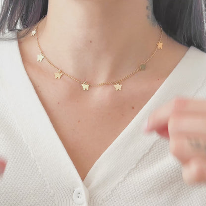 Colar Borboletas em Ouro Semijoia Delicada Minimalista